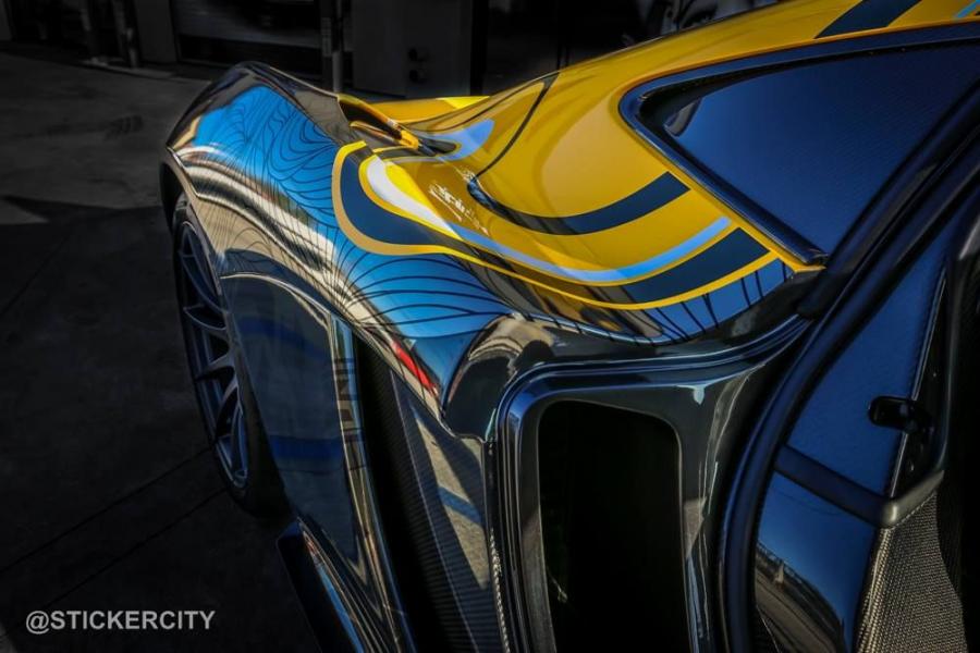  McLaren P1 Tatoo Edition by Sticker City 2015 года  (фото 22 из 23)
